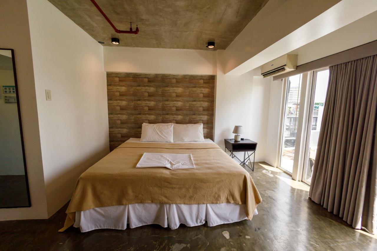 5880 Enriquez Residences Manila Eksteriør billede