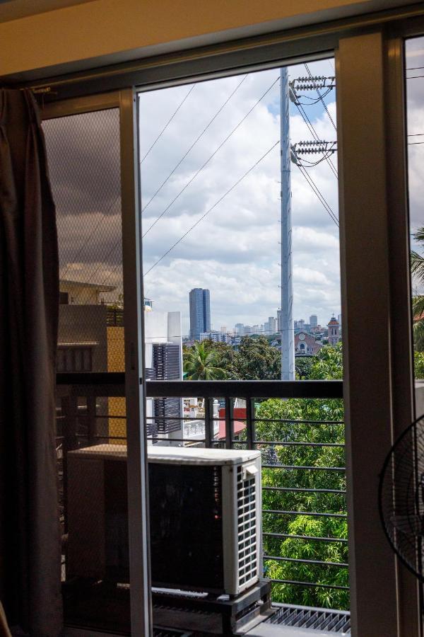 5880 Enriquez Residences Manila Eksteriør billede