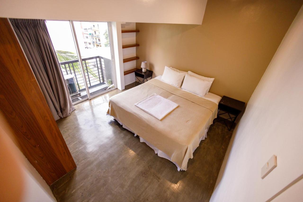 5880 Enriquez Residences Manila Eksteriør billede