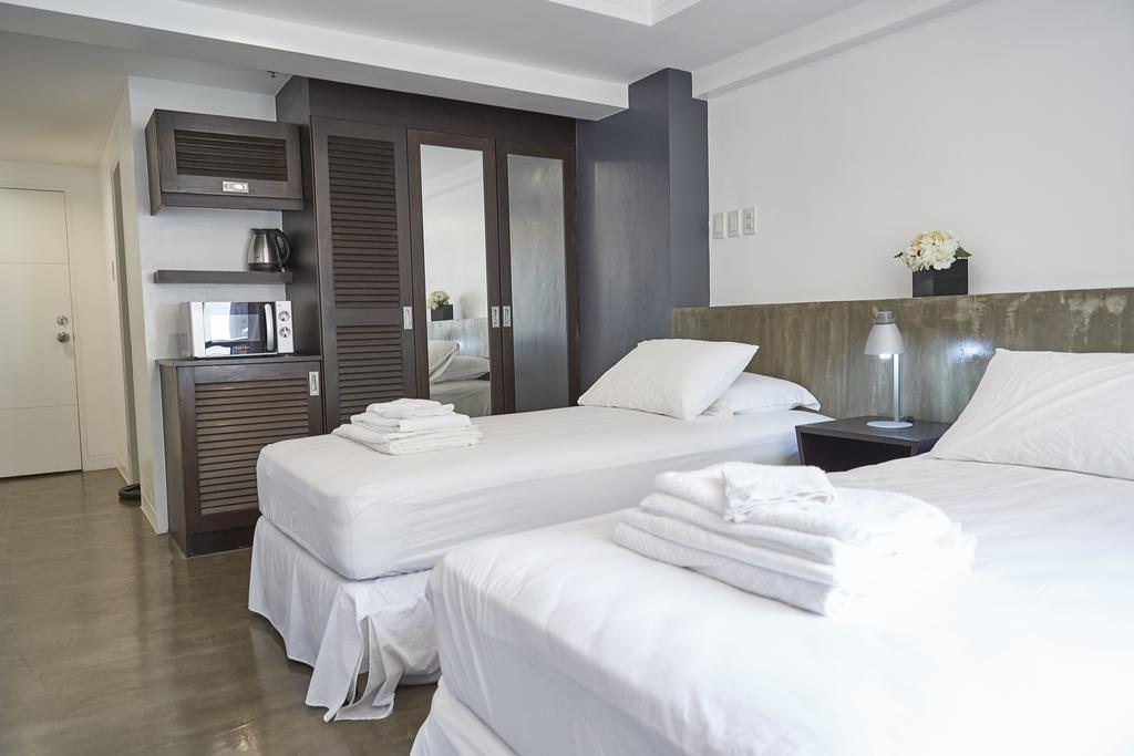 5880 Enriquez Residences Manila Eksteriør billede
