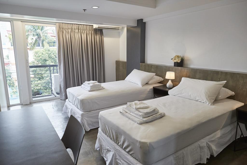 5880 Enriquez Residences Manila Eksteriør billede